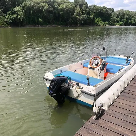 Barka A Tiszahoz Tiszaug